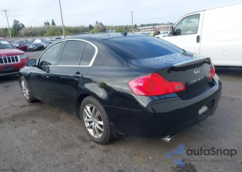 2008 Infiniti G35 Journey z USA, uszkodzony, nr VIN JNKBV61E28M215387